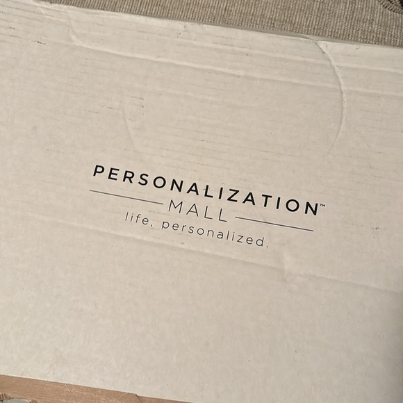 Brand New!! Personalized Mail Hardwood Cutting Board, Lindsey’s Kitchen 12”x17” - Picture 6 of 6